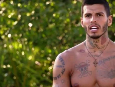 Survivor: Πρωτοφανές επεισόδιο! Μπάχαλο έγιναν στον αγωνιστικό χώρο! Εκθέτει παίκτη η παραγωγή… (βίντεο)